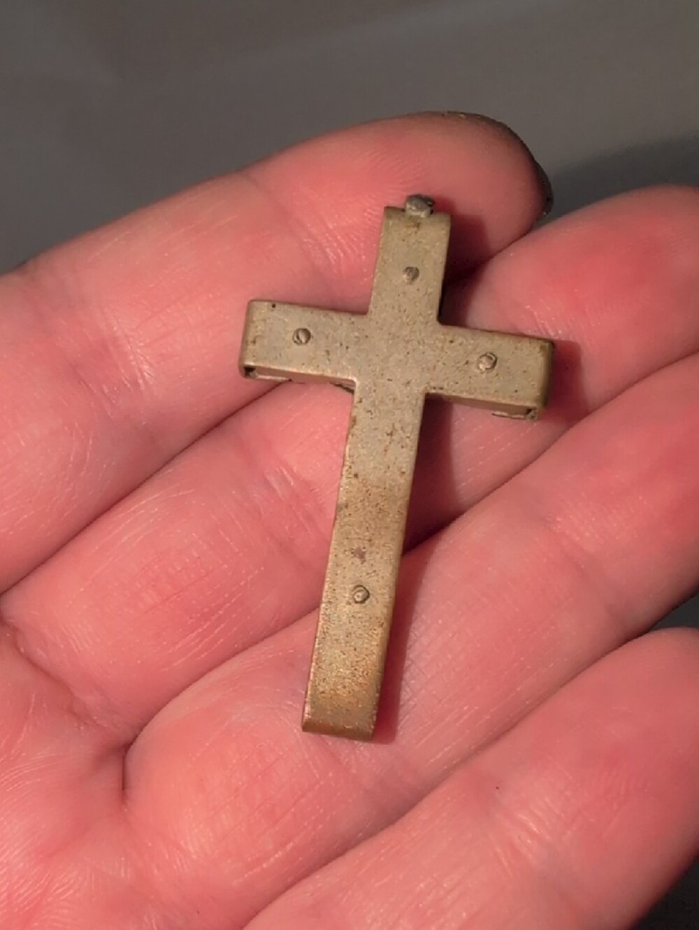 ❤️🔥10/$10❤️🔥 Vintage Crucifix Pendant Carved Mother Of Pearl - Picture 2 of 10